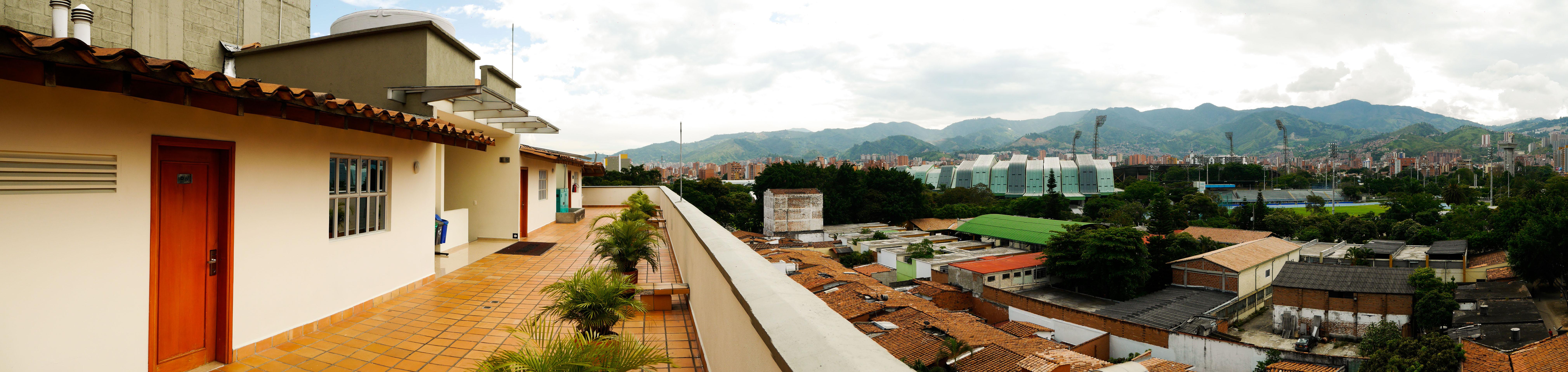 Hotel Sauces Del Estadio Medellin Exterior photo